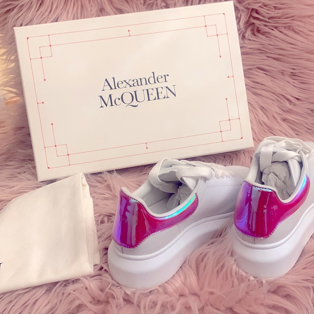 Authentic Alexander McQueen Kids Sixe 32C